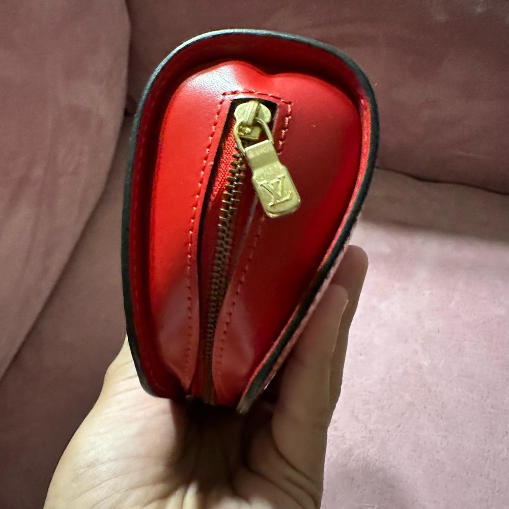 Louis Vuitton Epi Dauphine Leather Cosmetics Pouch Purse - LV Authentic Red Epi - Picture 16 of 17